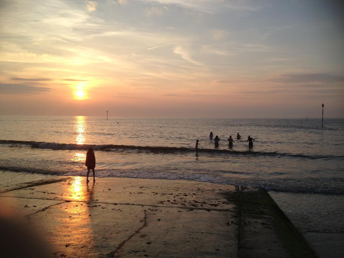 The Waves B&B Birchington-on-Sea Dış mekan fotoğraf